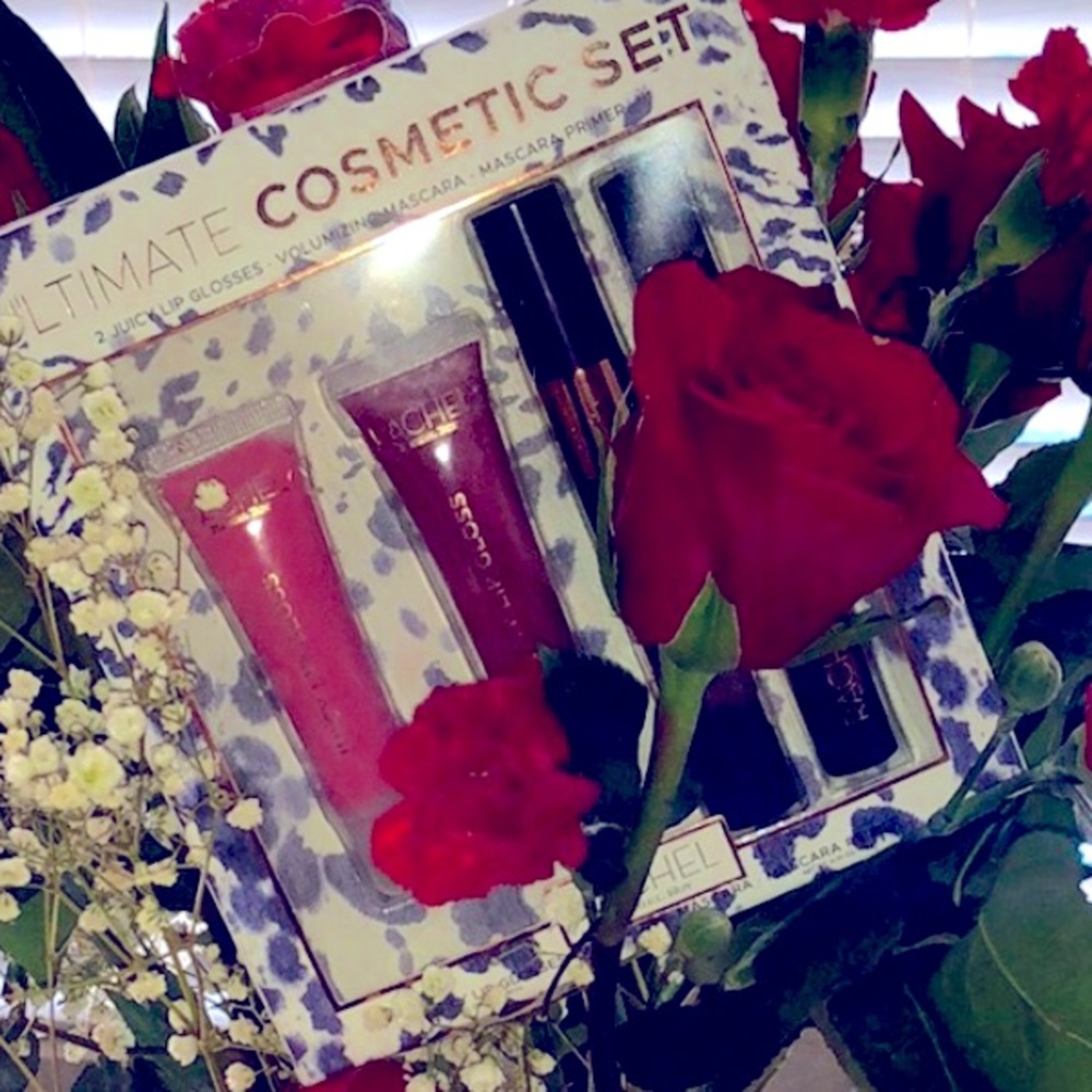 Ultimate Cosmetic Set by Rachel Roy